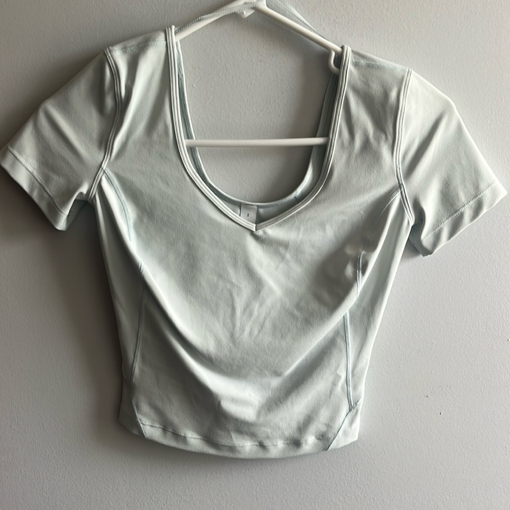 Light blue lulu cropped tight t